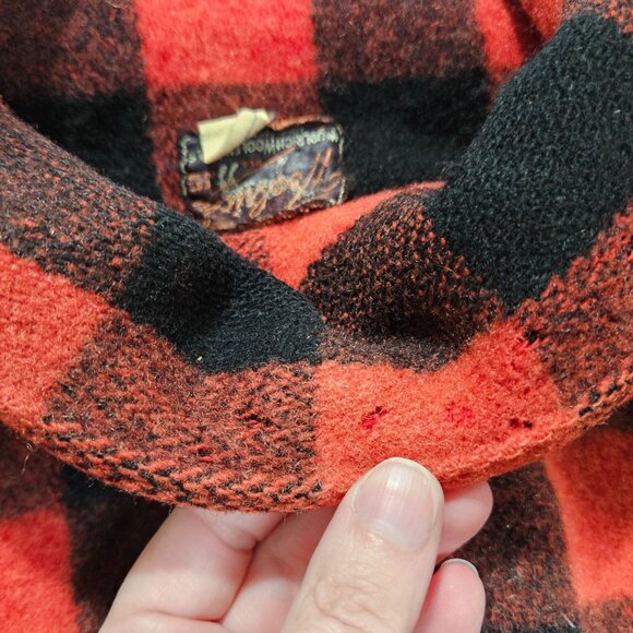 Vintage Woolrich Shirt Mens 17 Medium Wool Red Buffalo Plaid Shacket 50s READ - Picture 11 of 16